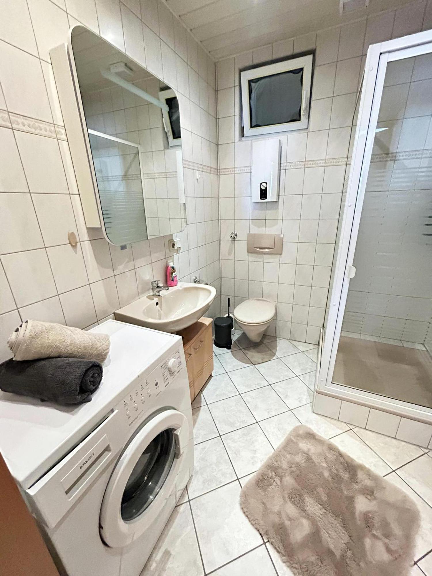 Zentrale Ferienwohnung Trier-Euren Mit Heimkino, Kueche, Wallbox & Kostenlose Fahrraeder Exteriér fotografie